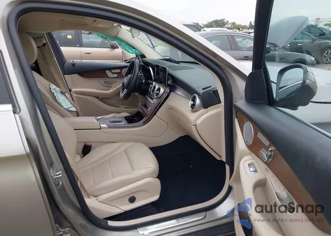 2020 Mercedes-Benz Glc 300 from USA, damaged, VIN W1N0G8DB5LF859553